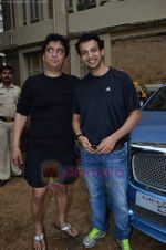 Sajid Nadiadwala at Men_s Helath fridly soccer match with celeb dads and kids in Stanslauss School on 15th Aug 2011 (30).JPG